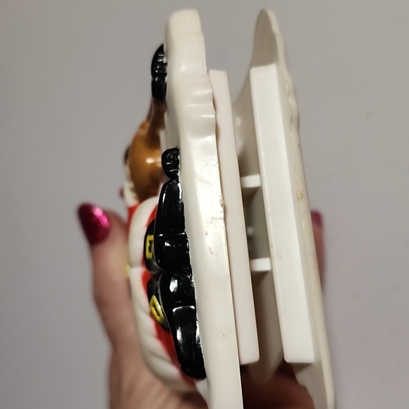 CHRISTMAS SNACK BAG CLIP / MAGNETIC. TAKES  BATTERIES 🔋. - Picture 4 of 5